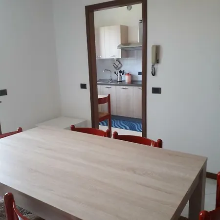 Susy 別荘 デセンツァーノ・デル・ガルダ